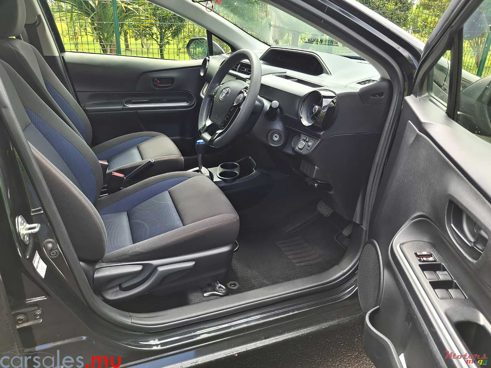 2020' Toyota Aqua 1.5 Hybrid photo #5