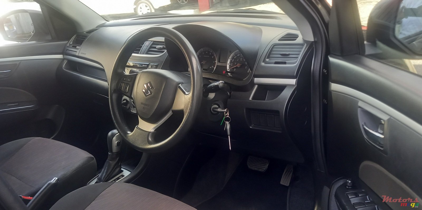 2017' Suzuki Swift photo #5