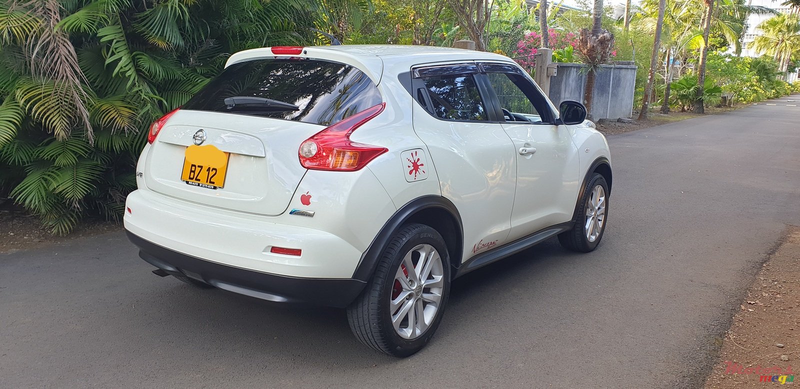 2012' Nissan Juke photo #4