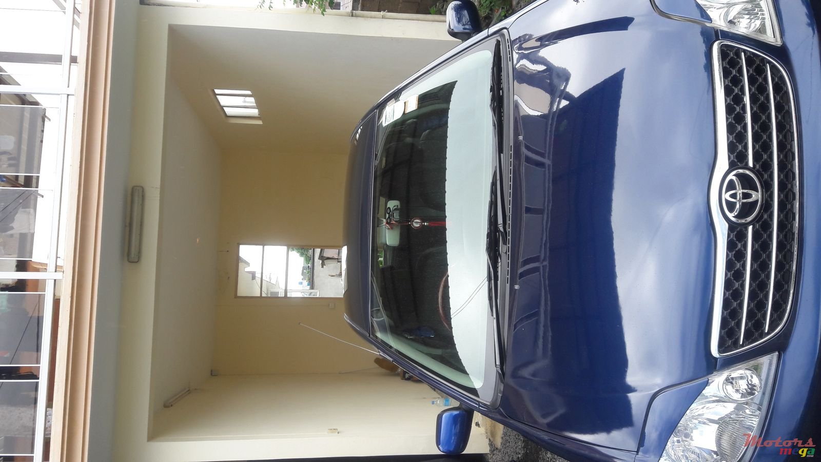 2002' Toyota Corolla photo #1