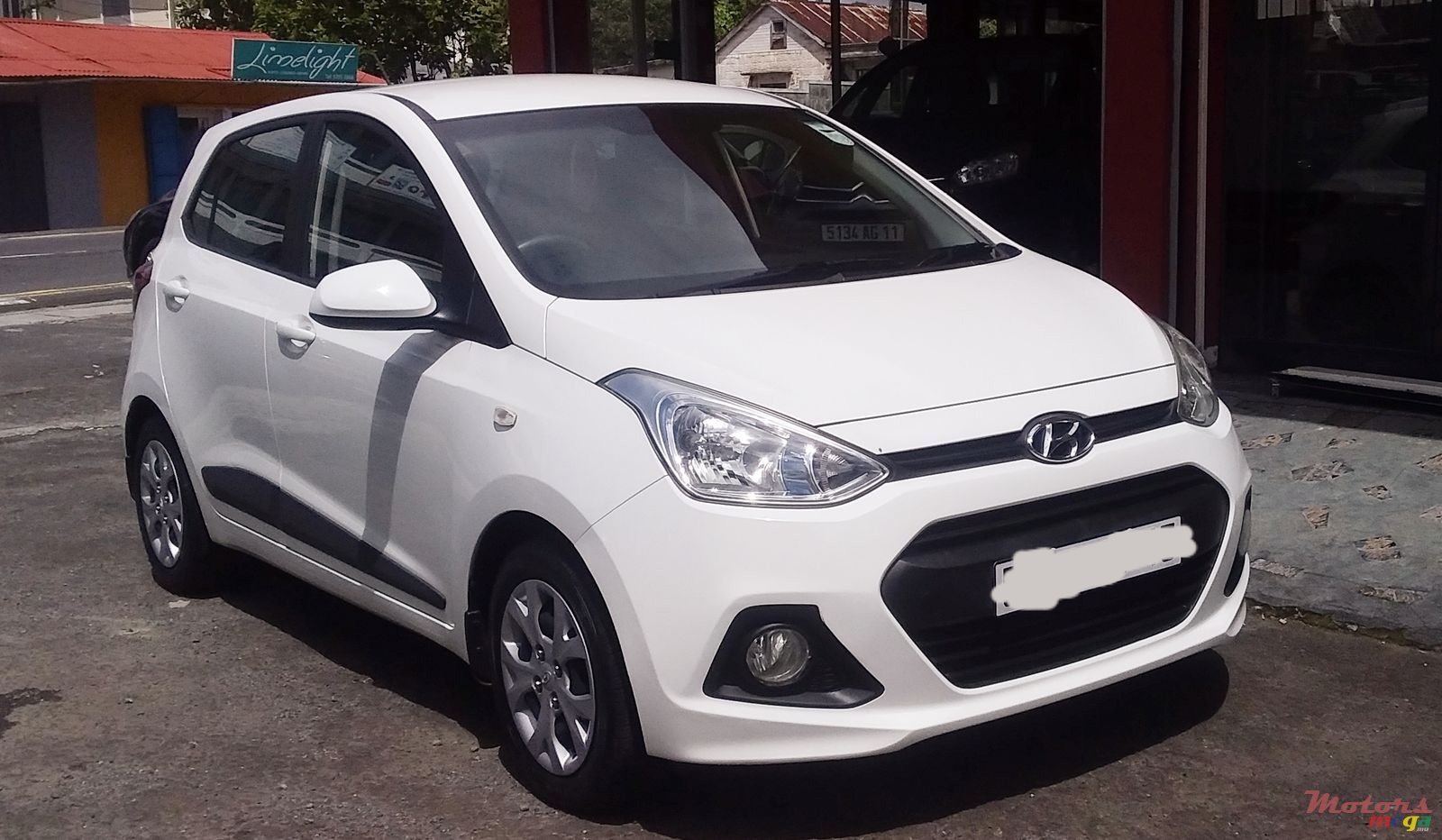2015' Hyundai i10 Grand i10 photo #1