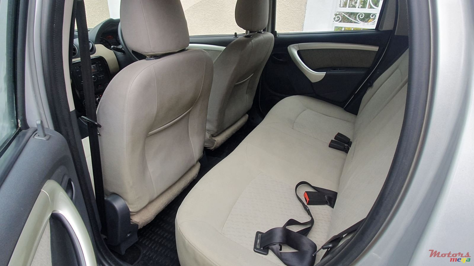 2015' Renault Duster 2015 photo #6