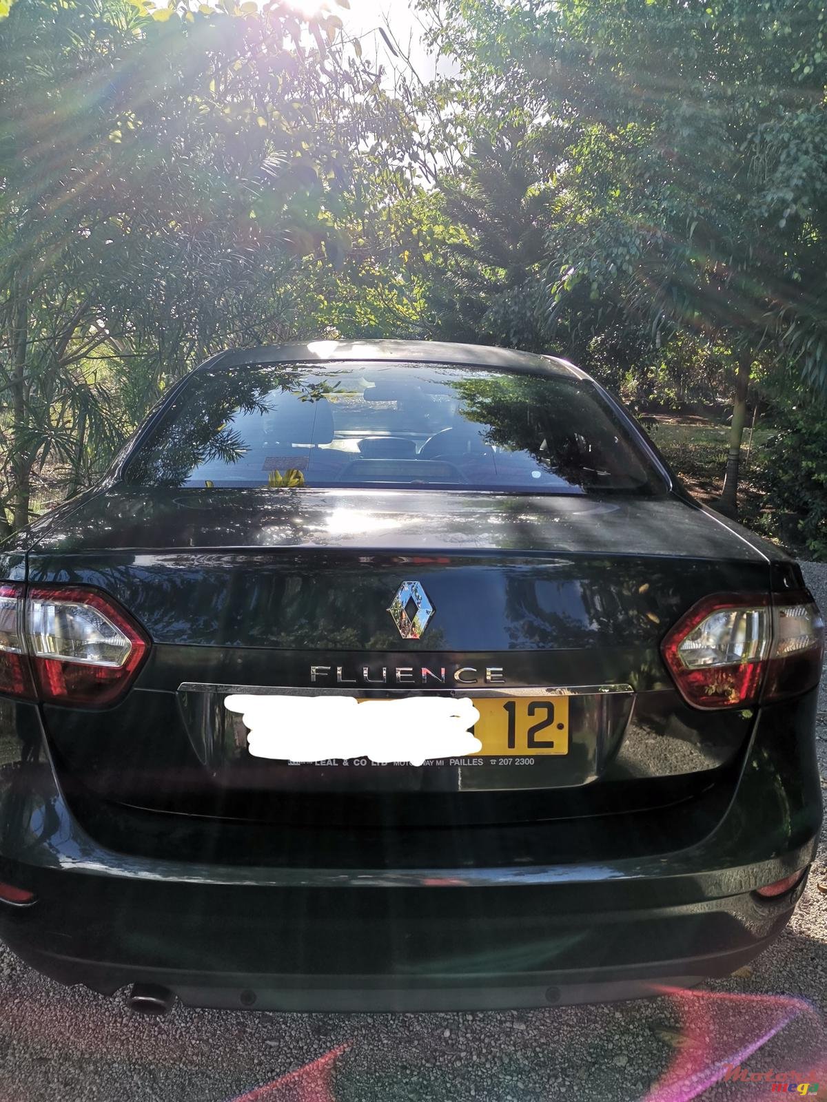 2012' Renault Fluence photo #1