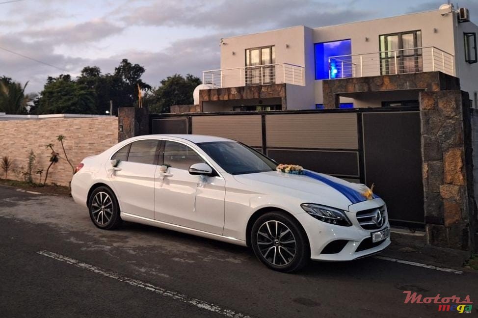 2020' Mercedes-Benz C 200 photo #2