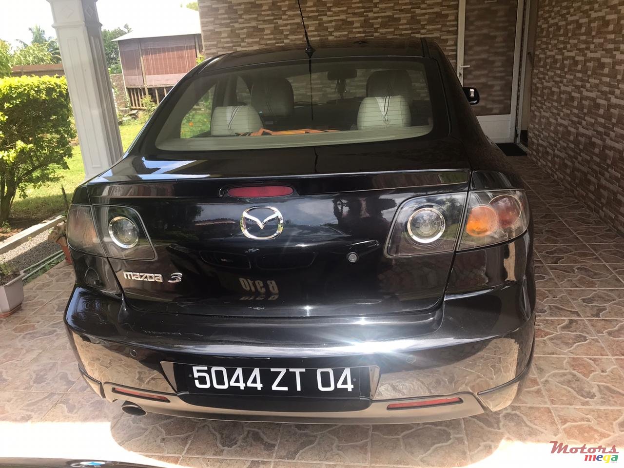 2004' Mazda 3 none photo #1