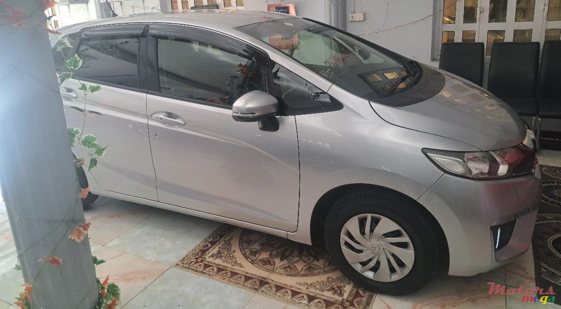 2016' Honda Fit photo #4