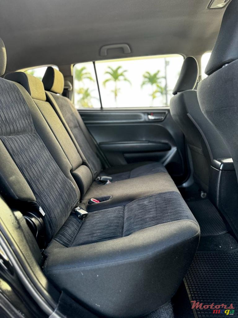 2013' Toyota Fielder photo #6