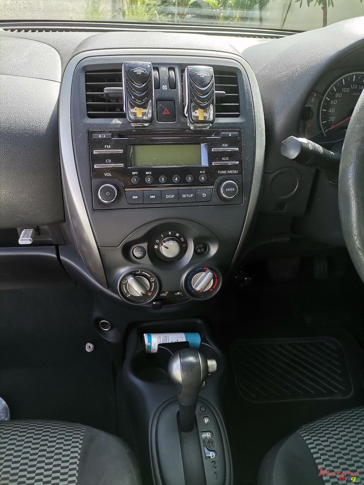 2015' Nissan Micra photo #5