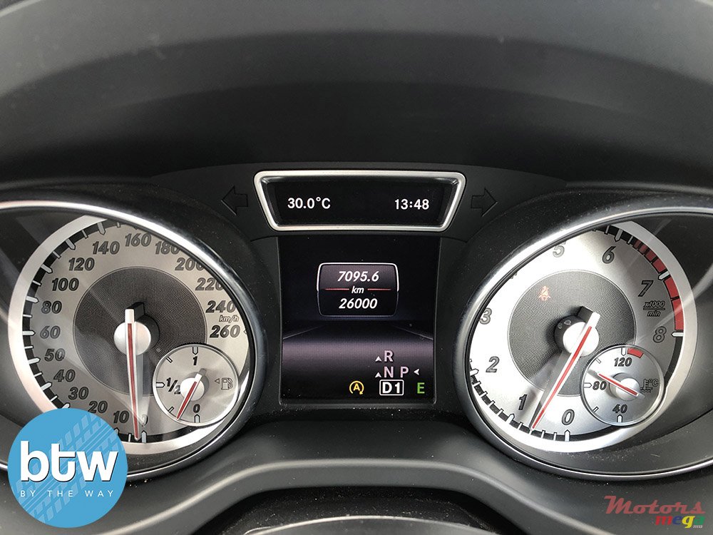 2015' Mercedes-Benz CLA 200 AMG photo #7