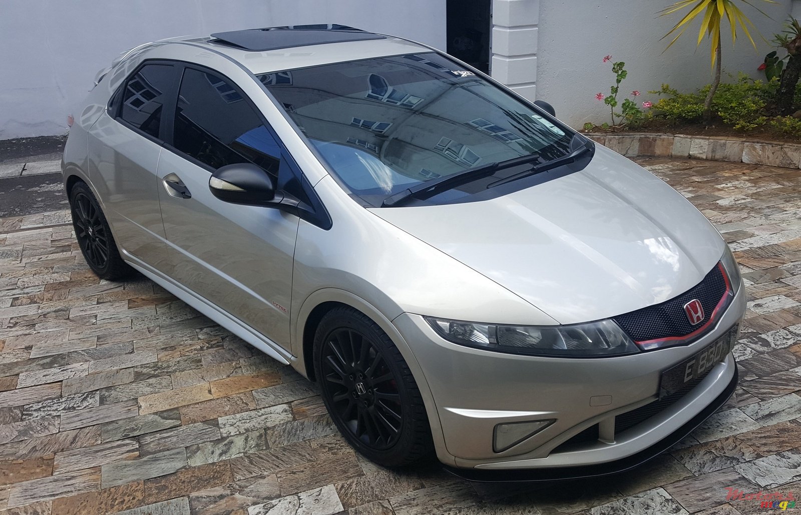 2010' Honda Civic photo #1