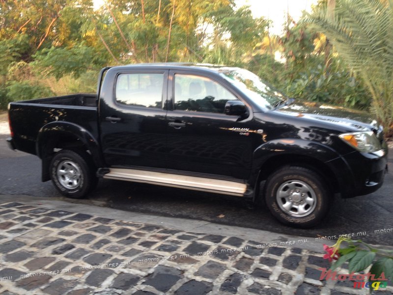 2008' Toyota photo #3