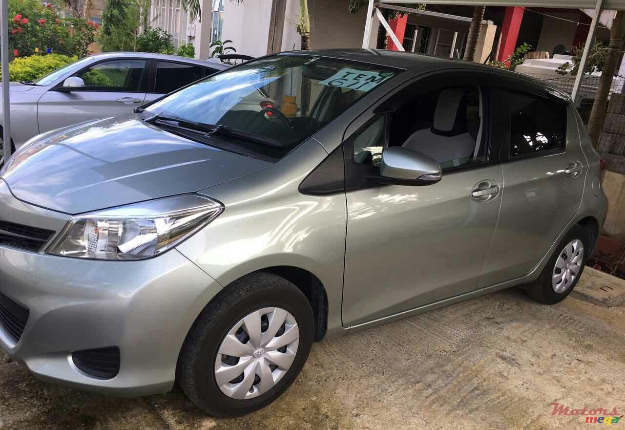 2014' Toyota Vitz photo #4