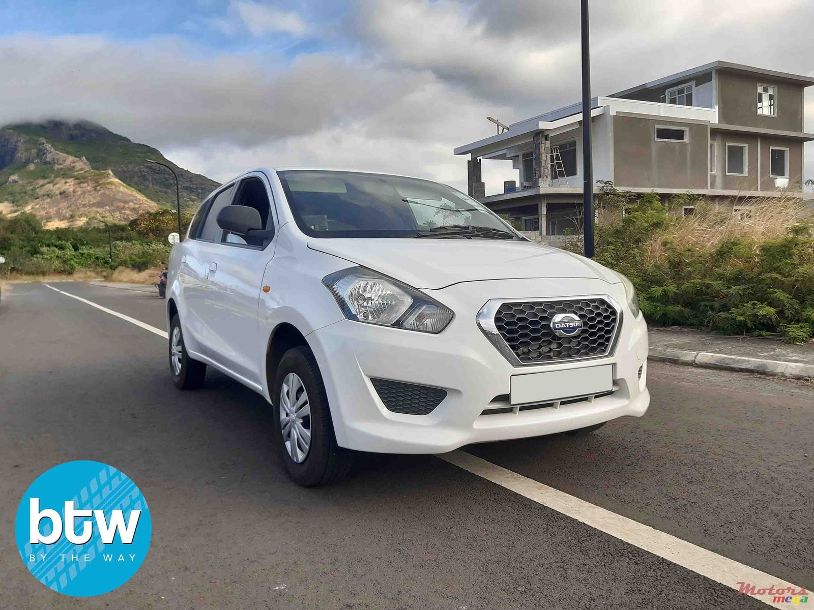 2017' Datsun Go+ photo #1