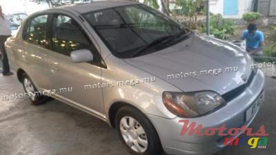 2001' Toyota photo #1