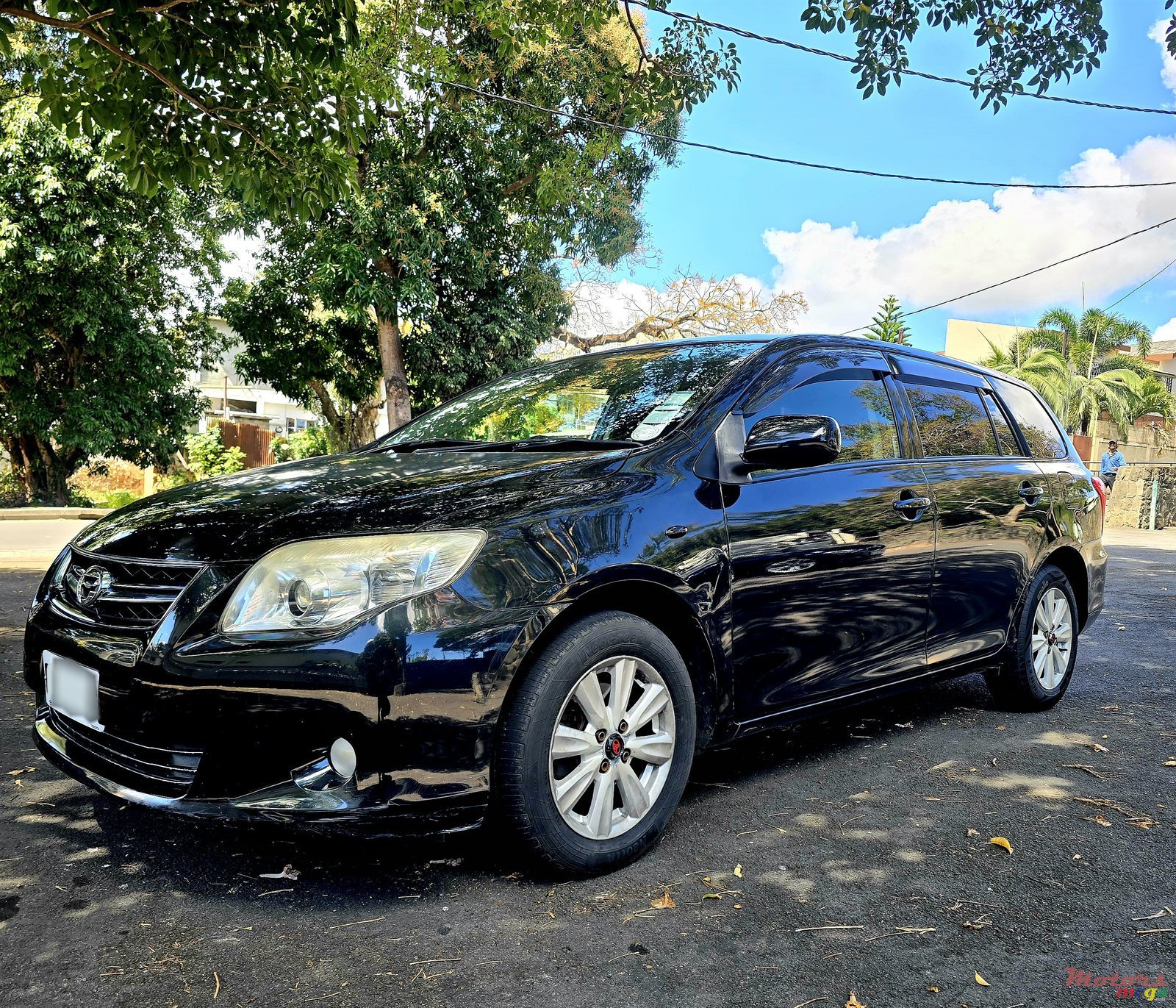 2012' Toyota Fielder Full options automatic photo #2