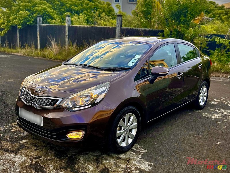 2012' Kia Rio photo #5