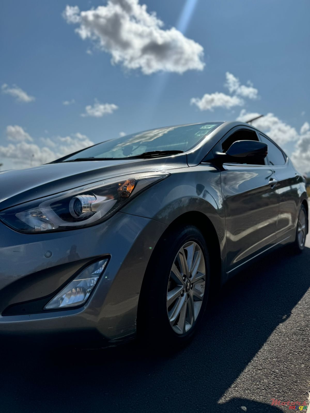 2014' Hyundai Elantra photo #3