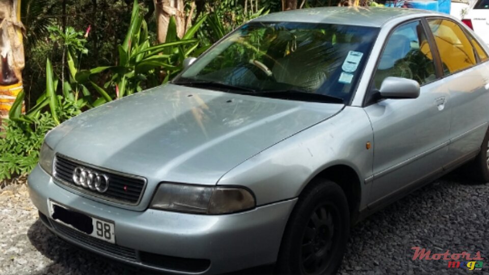 1998' Audi A4 Sedan No modification photo #1