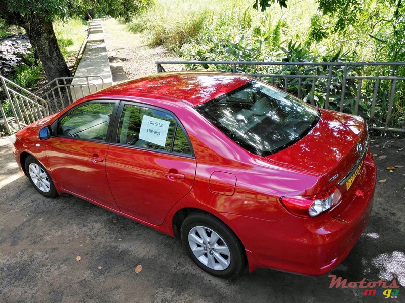 2012' Toyota Corolla Japan photo #2