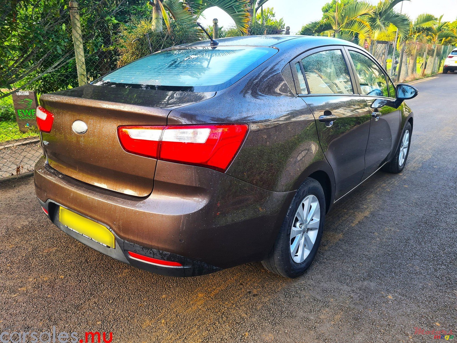 2013' Kia Rio 1.4 Sedan photo #4