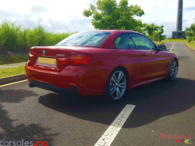 2014' BMW 428 i M Sport Convertible photo #3