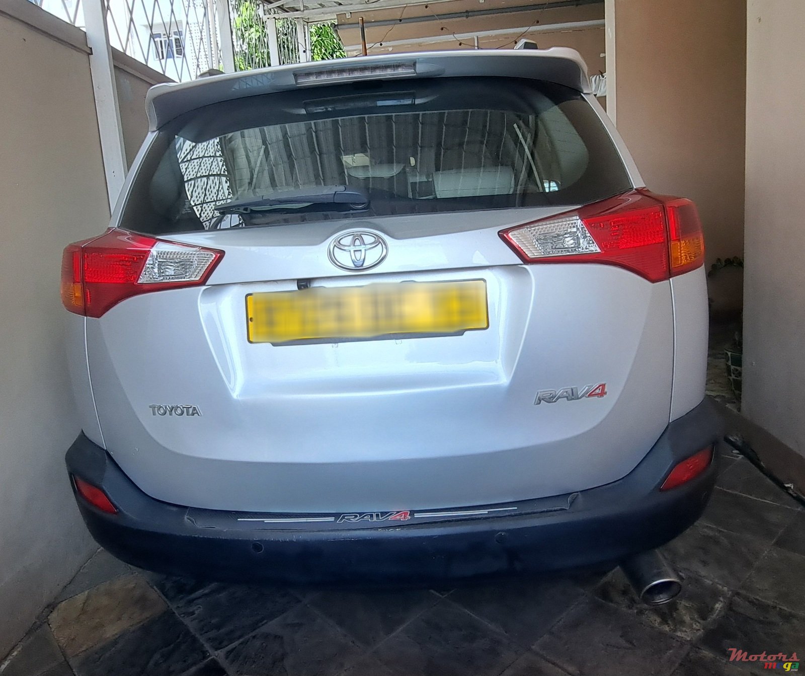 2013' Toyota RAV4 photo #3