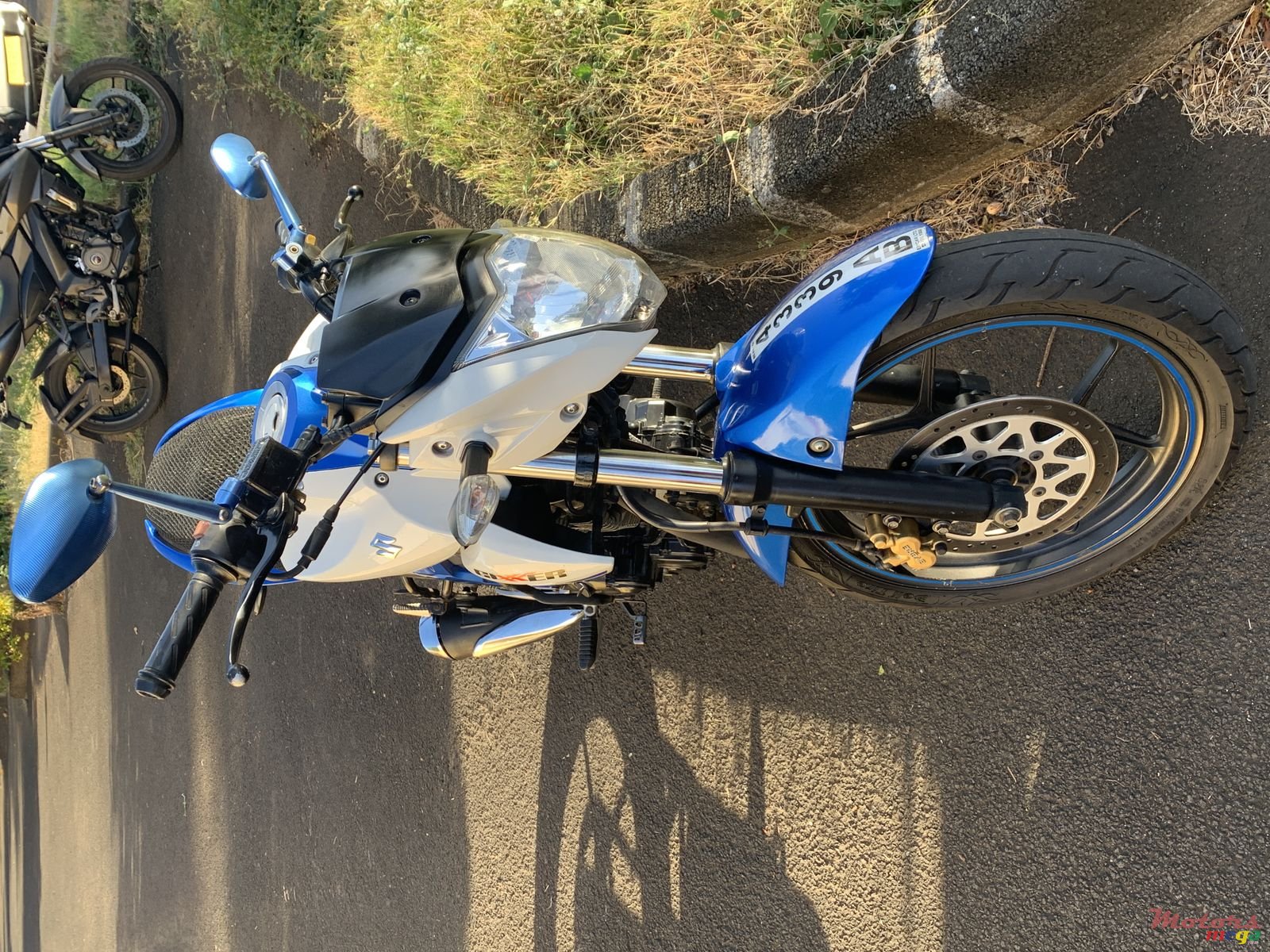 2016' Suzuki photo #1