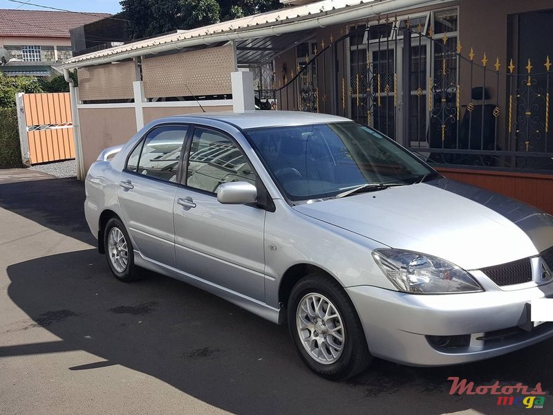 2007' Mitsubishi Lancer GLX 1.5 photo #1