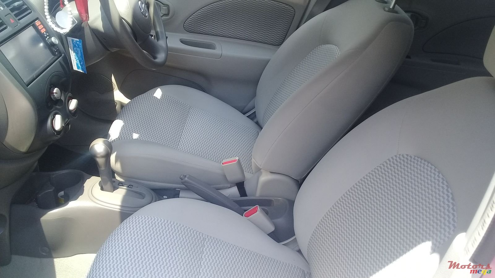 2015' Nissan March photo #2