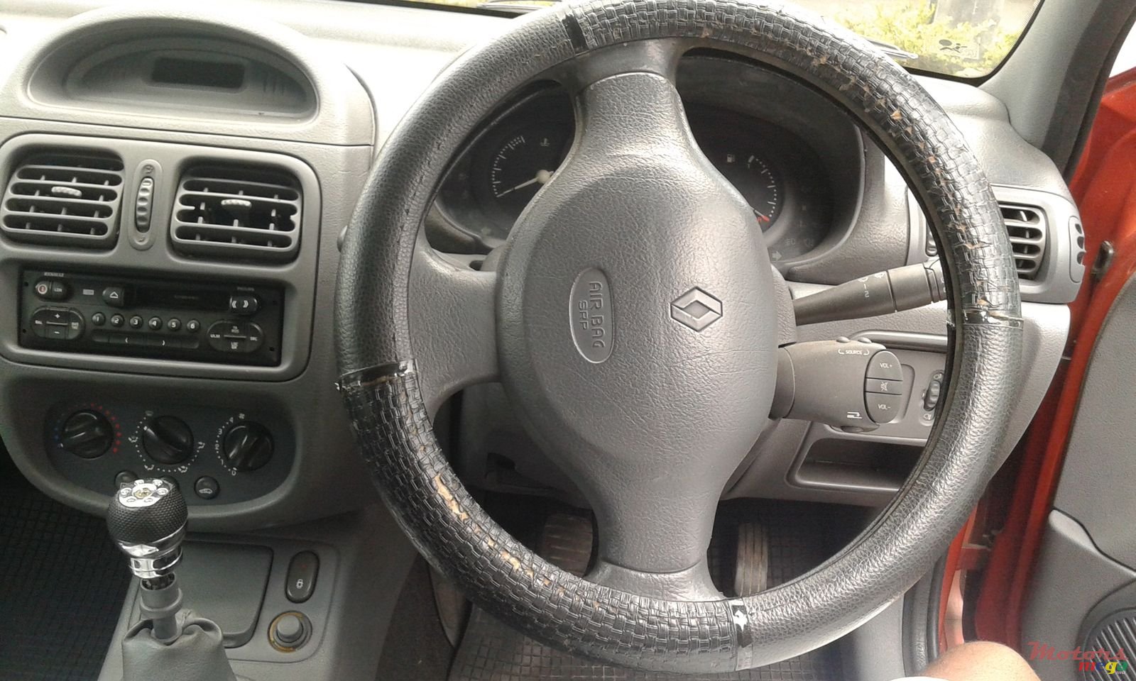 1998' Renault Clio photo #3