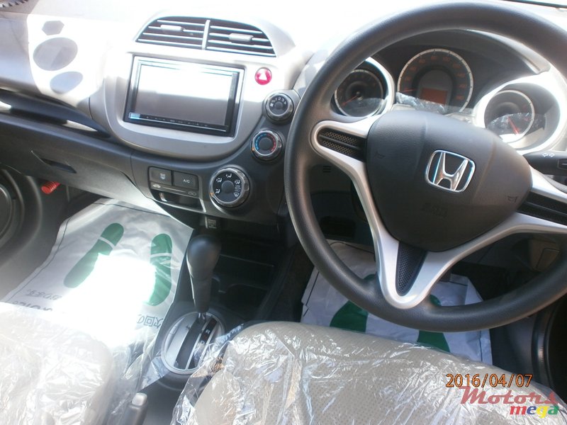 2012' Honda Fit fit photo #5