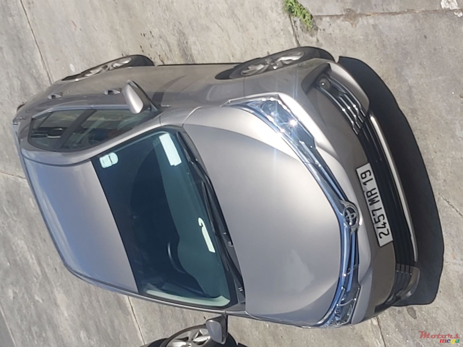 2019' Toyota Corolla photo #1