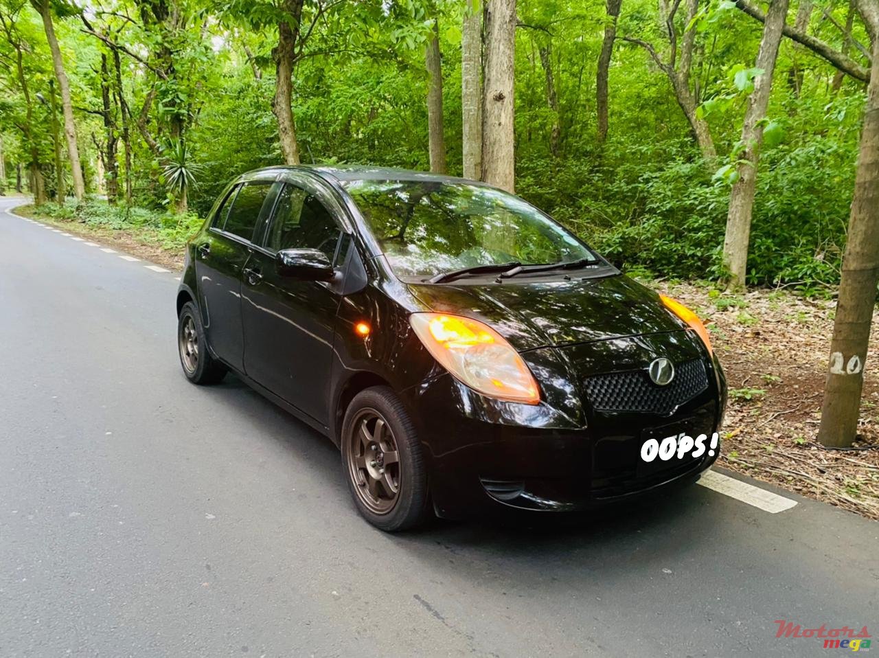 2005' Toyota Vitz any photo #1