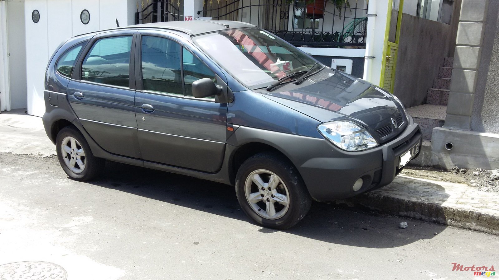 2002' Renault Grand Scenic NO photo #1