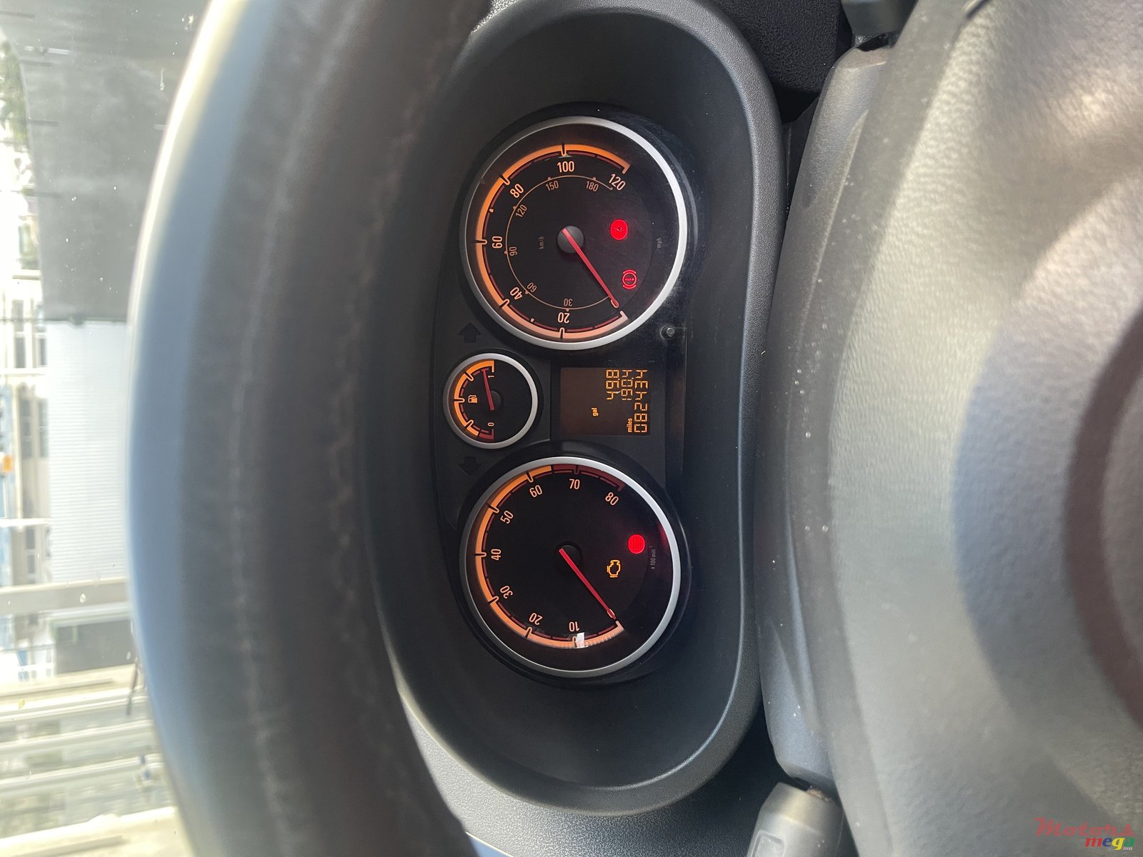 2013' Opel Corsa photo #3