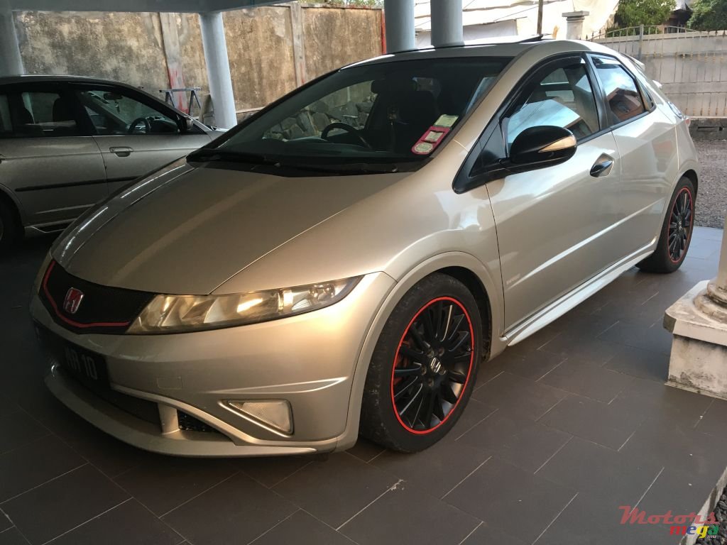 2010' Honda Civic Si photo #1