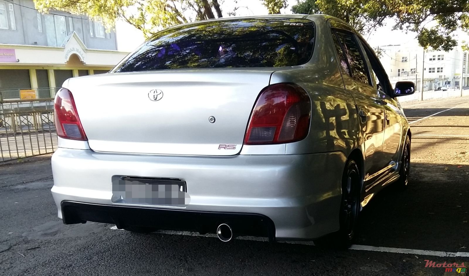 2001' Toyota Platz photo #2