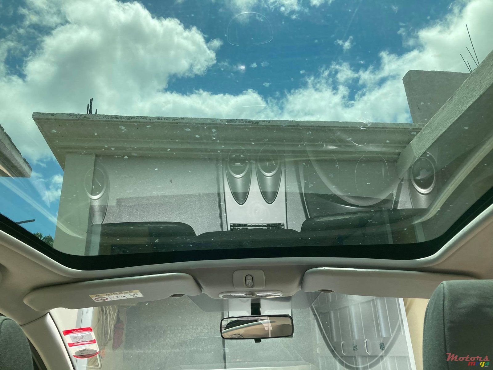 2014' Nissan Qashqai+2 photo #3