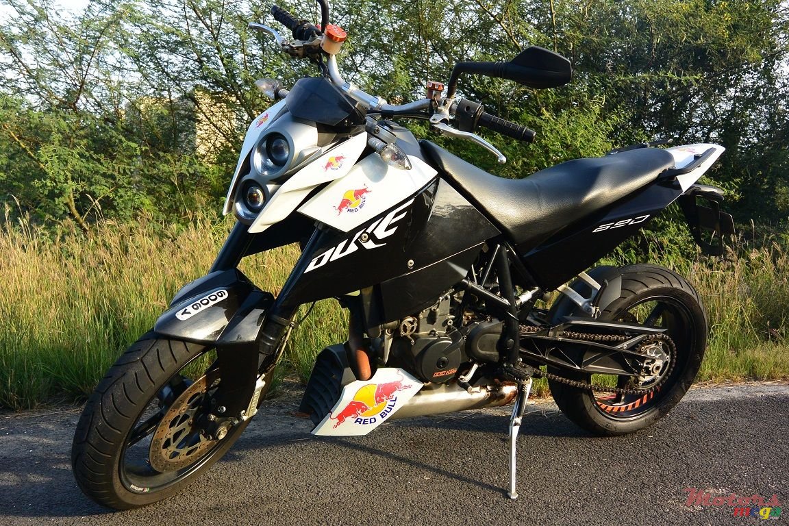 2013' KTM 690 DUKE photo #4