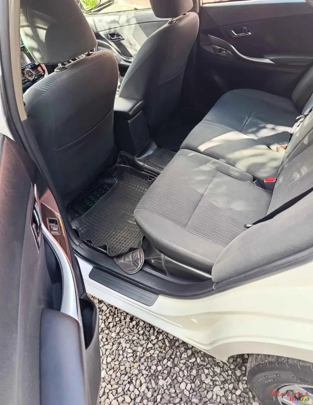 2019' Toyota Allion photo #4