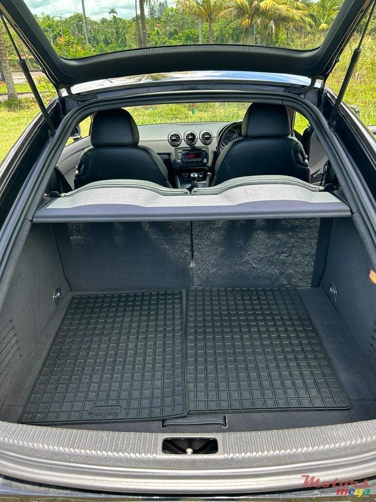 2009' Audi TT S photo #4