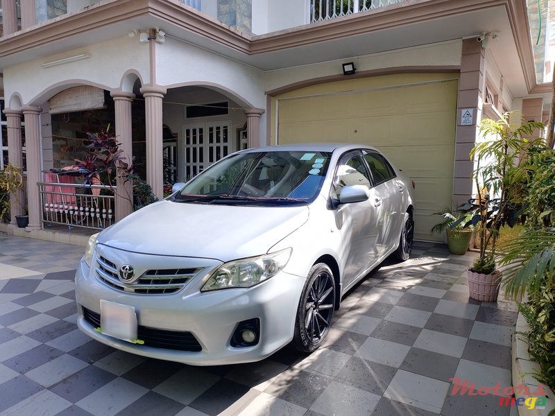 2012' Toyota Corolla photo #3