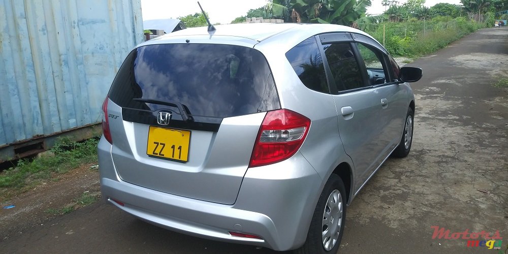 2011' Honda Fit 1.3 photo #3