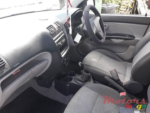 2005' Kia Picanto photo #6