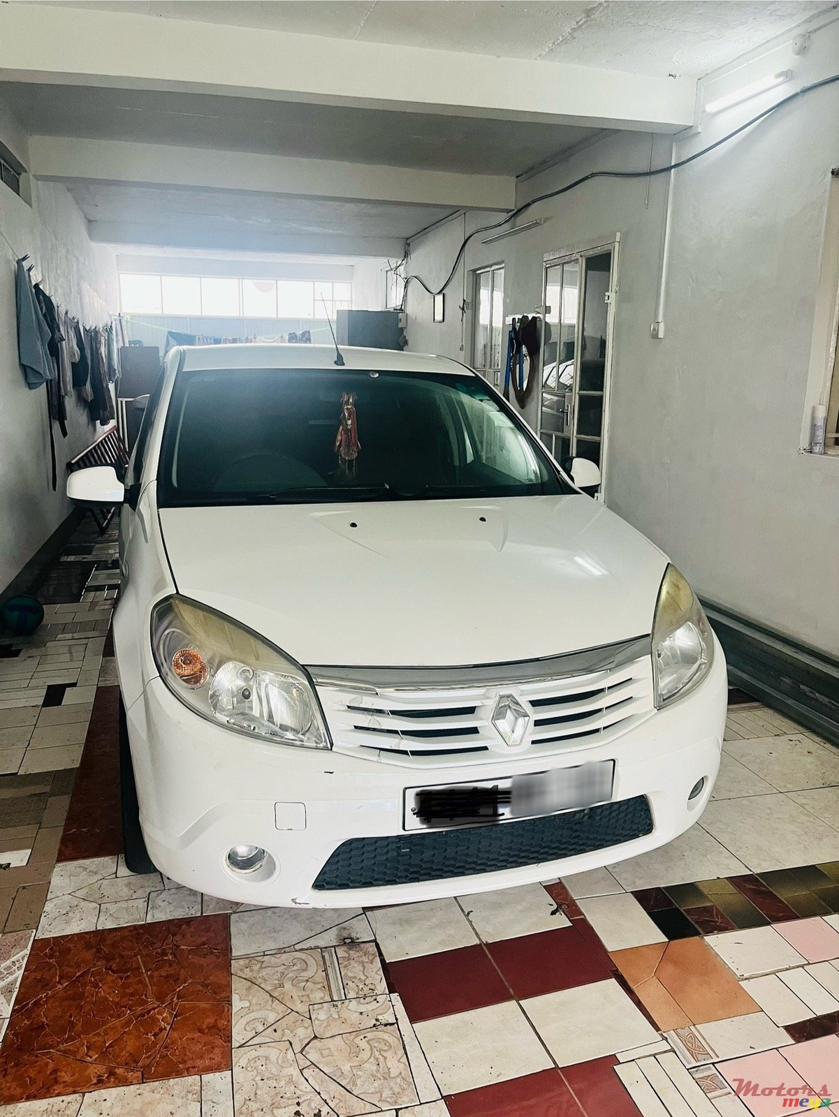 2009' Renault Sandero photo #7