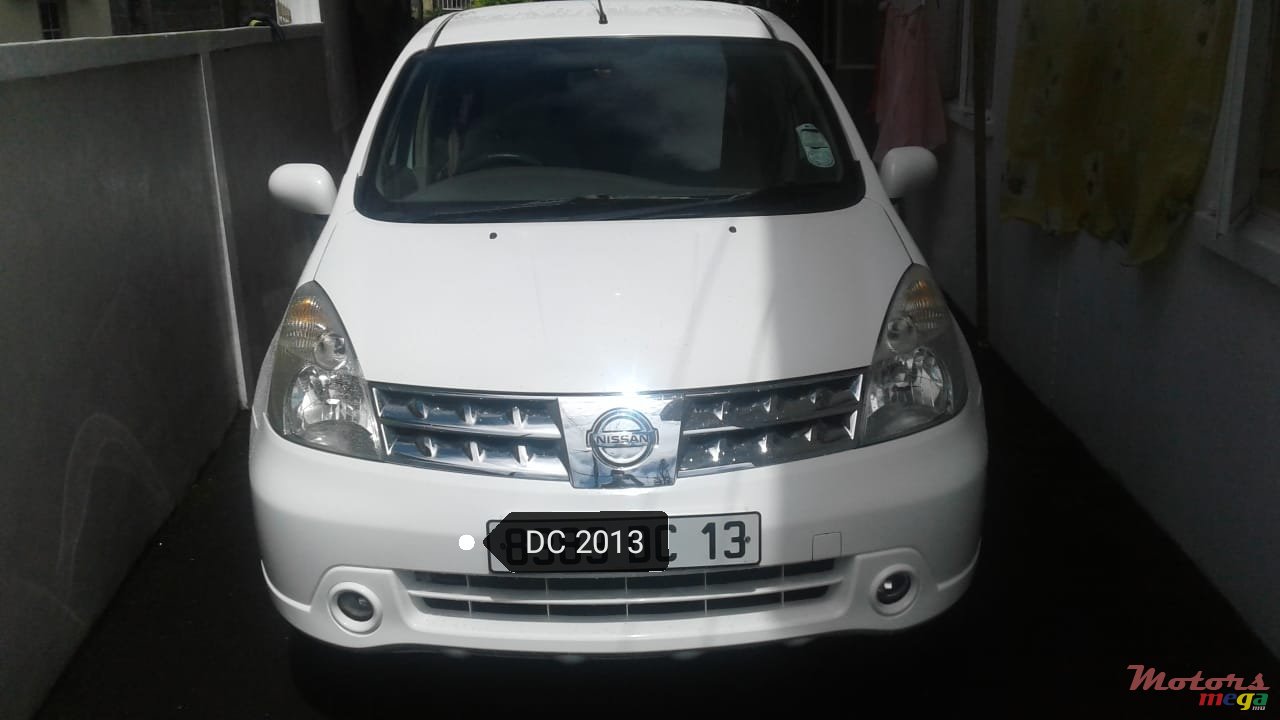 2013' Nissan Livina photo #1