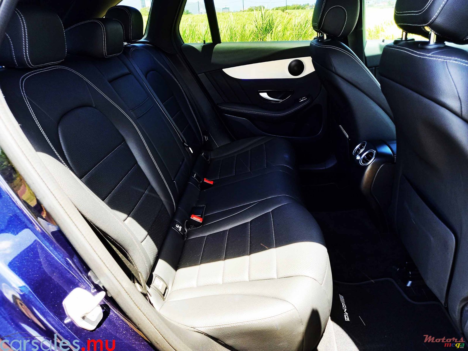 2021' Mercedes-Benz GL-Class GLC300e photo #5