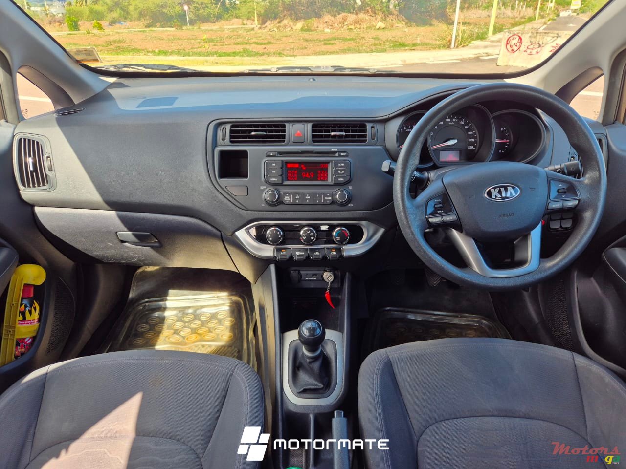 2013' Kia Rio photo #6