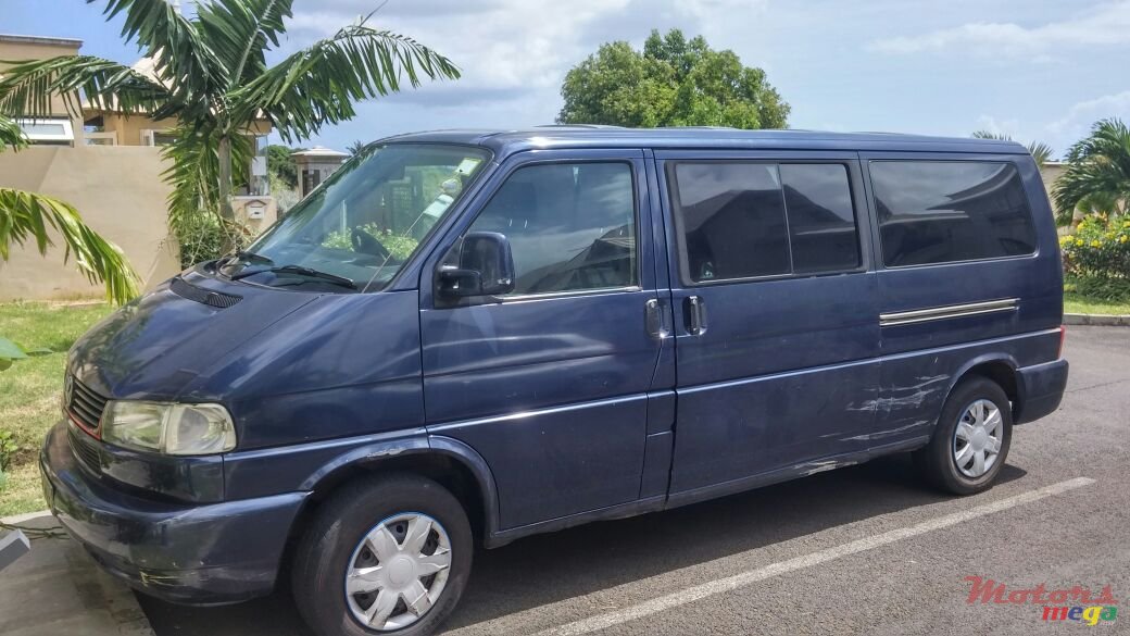 1998' Volkswagen Caravella van 10 places photo #1