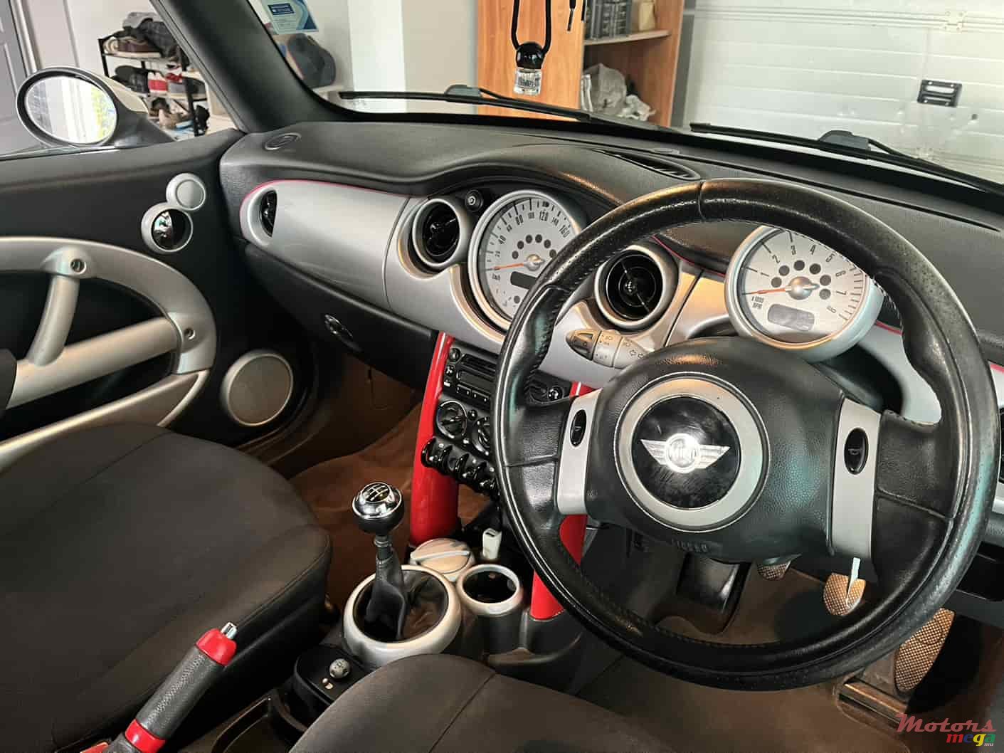 2009' MINI Cooper Convertible photo #2